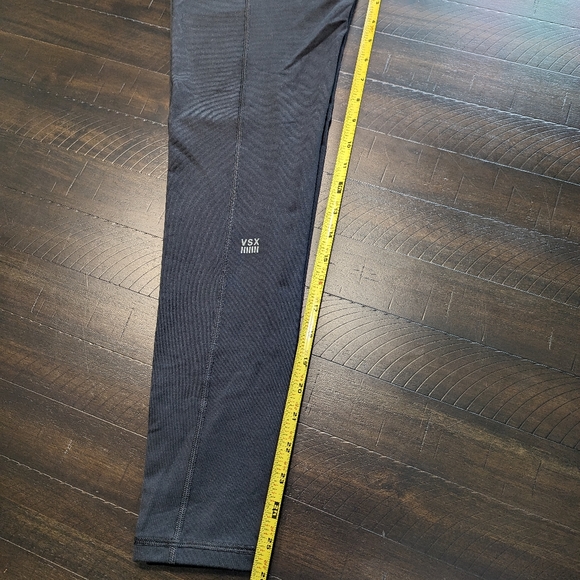 Victoria Secret Sport black leggings size small - Picture 2 of 6
